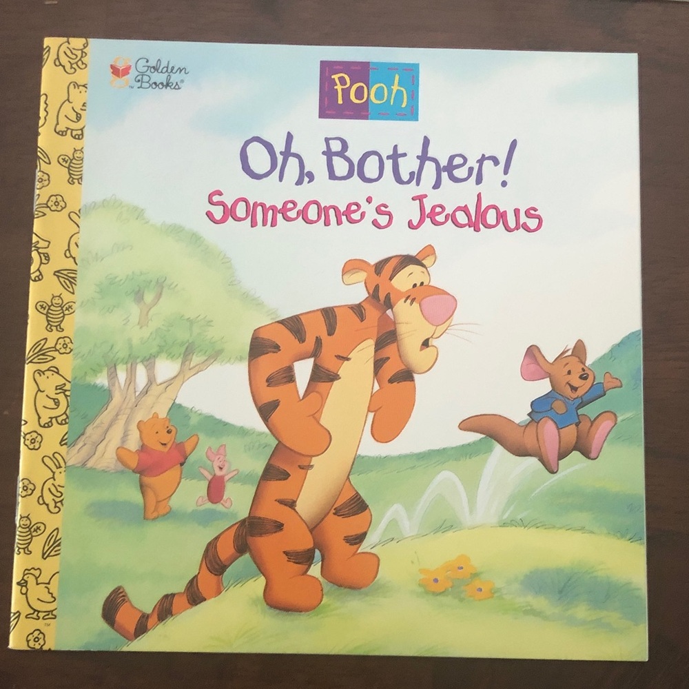 🏋️♂️ Winnie the Pooh Oh, Bother! Book Collection - Picture 8 of 11